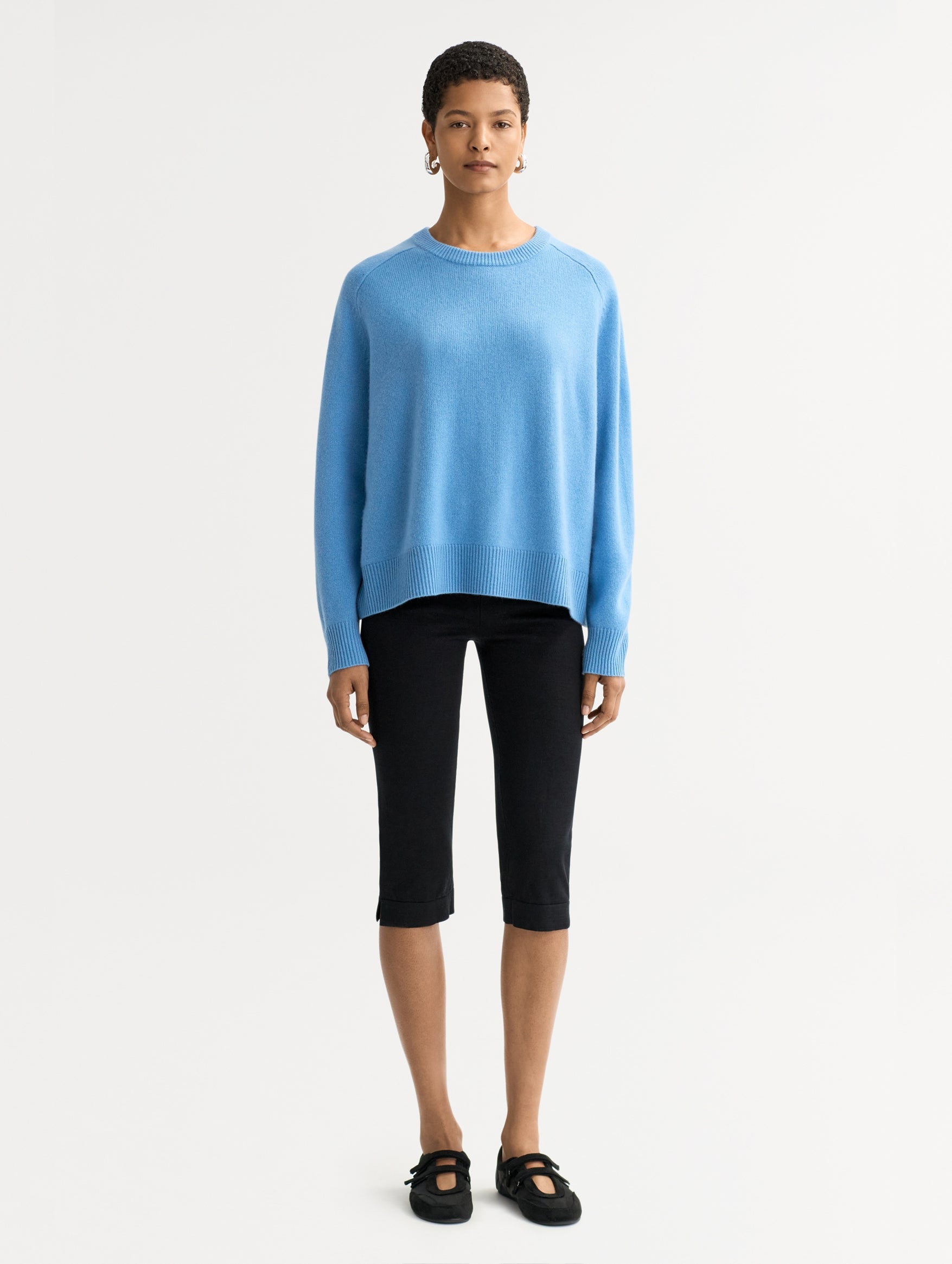 Boyfriend Cashmere Crewneck Sweater in Azure