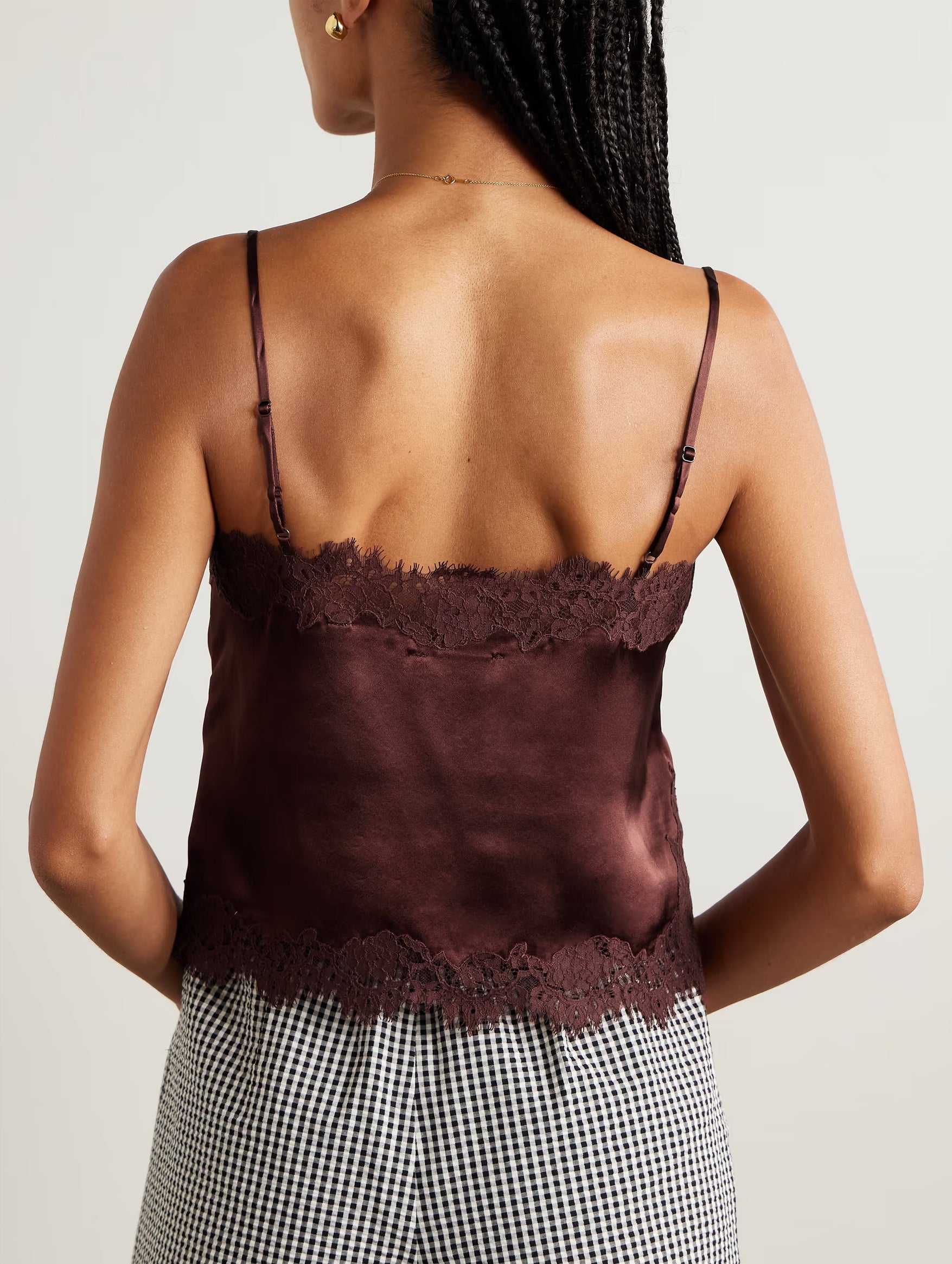 Kira Top in Cafe Brun