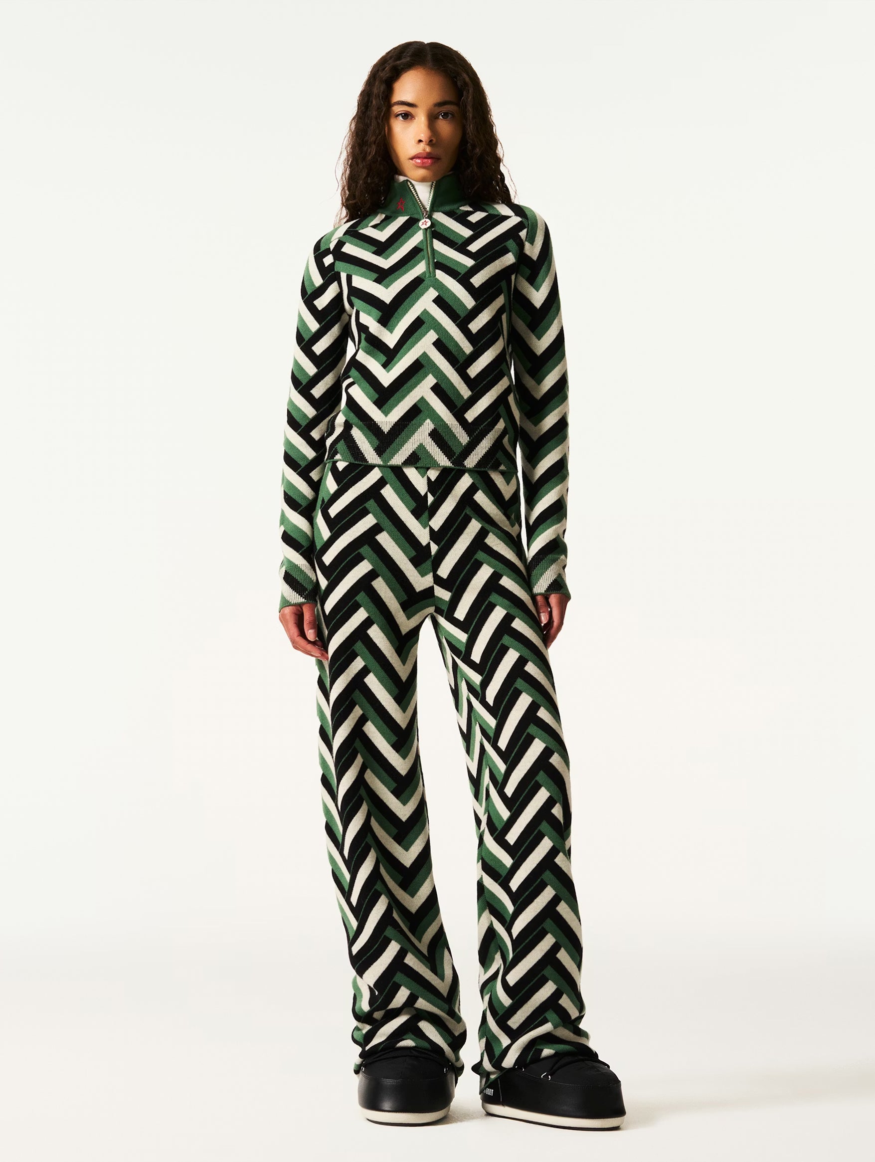 LA Tour Merino Wool Sweater in Green Waffle Print