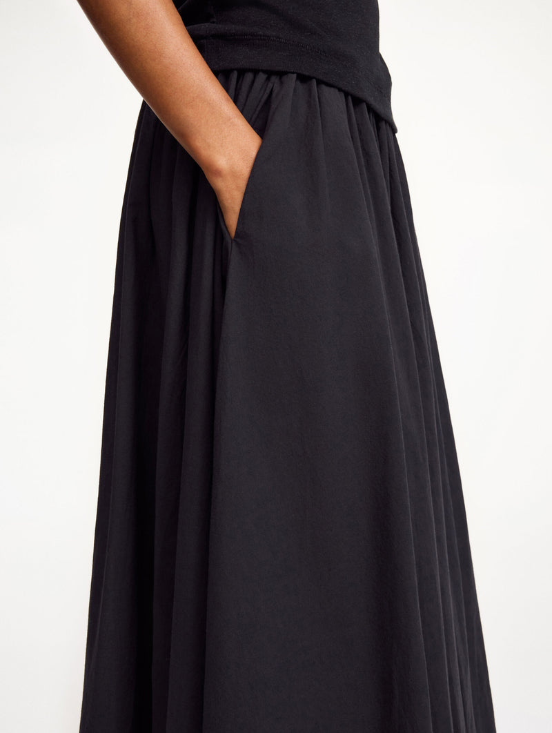 Pheo Organic Cotton Skirt in Black