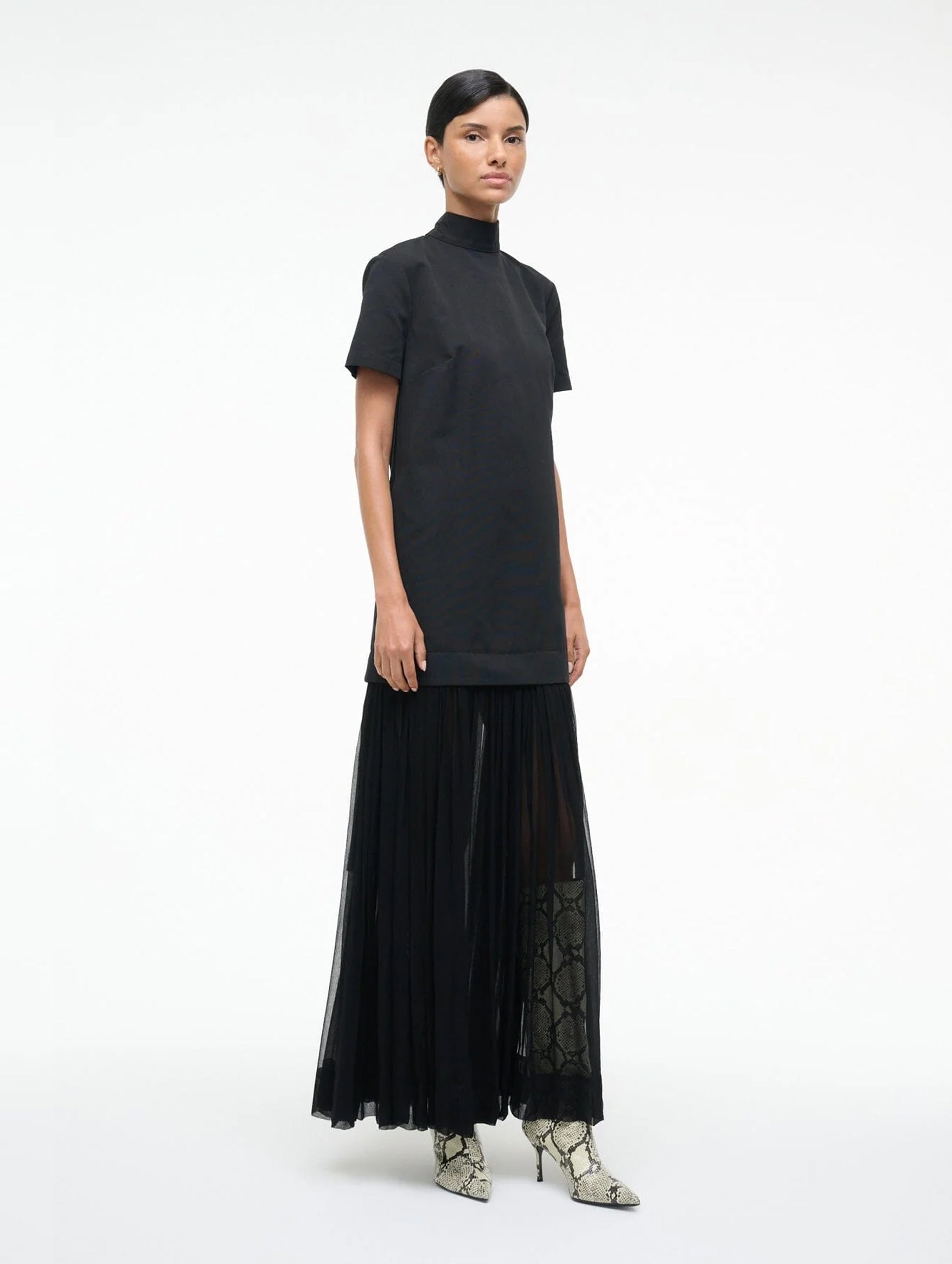 Pia Dress in Black