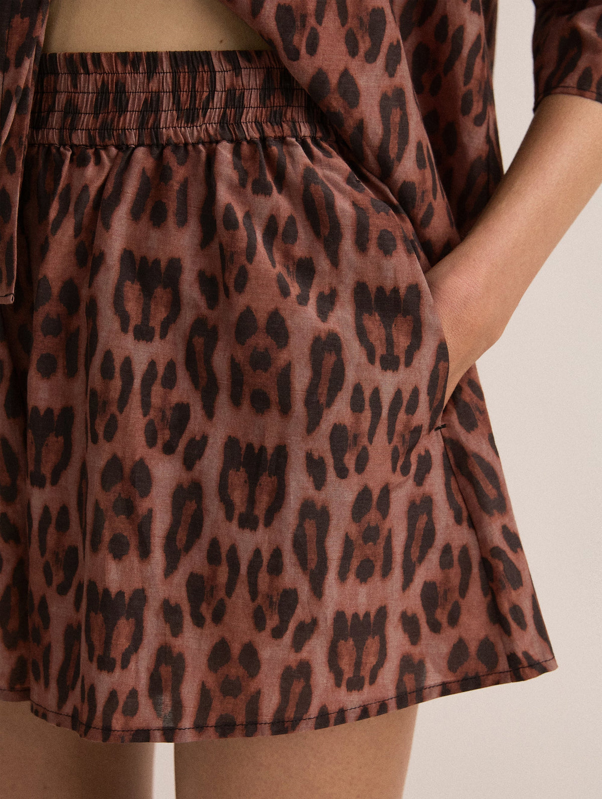Relaxed Short in Sunset Leopard