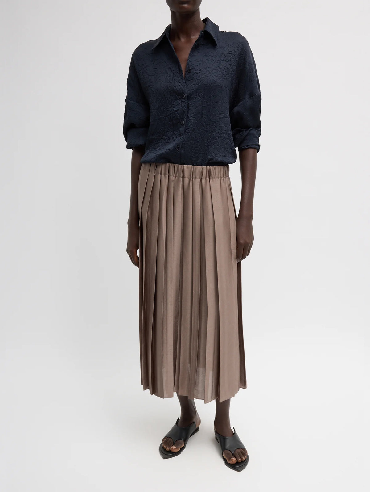 Feather Weight Pleated Pull On Skirt in Dark Stone