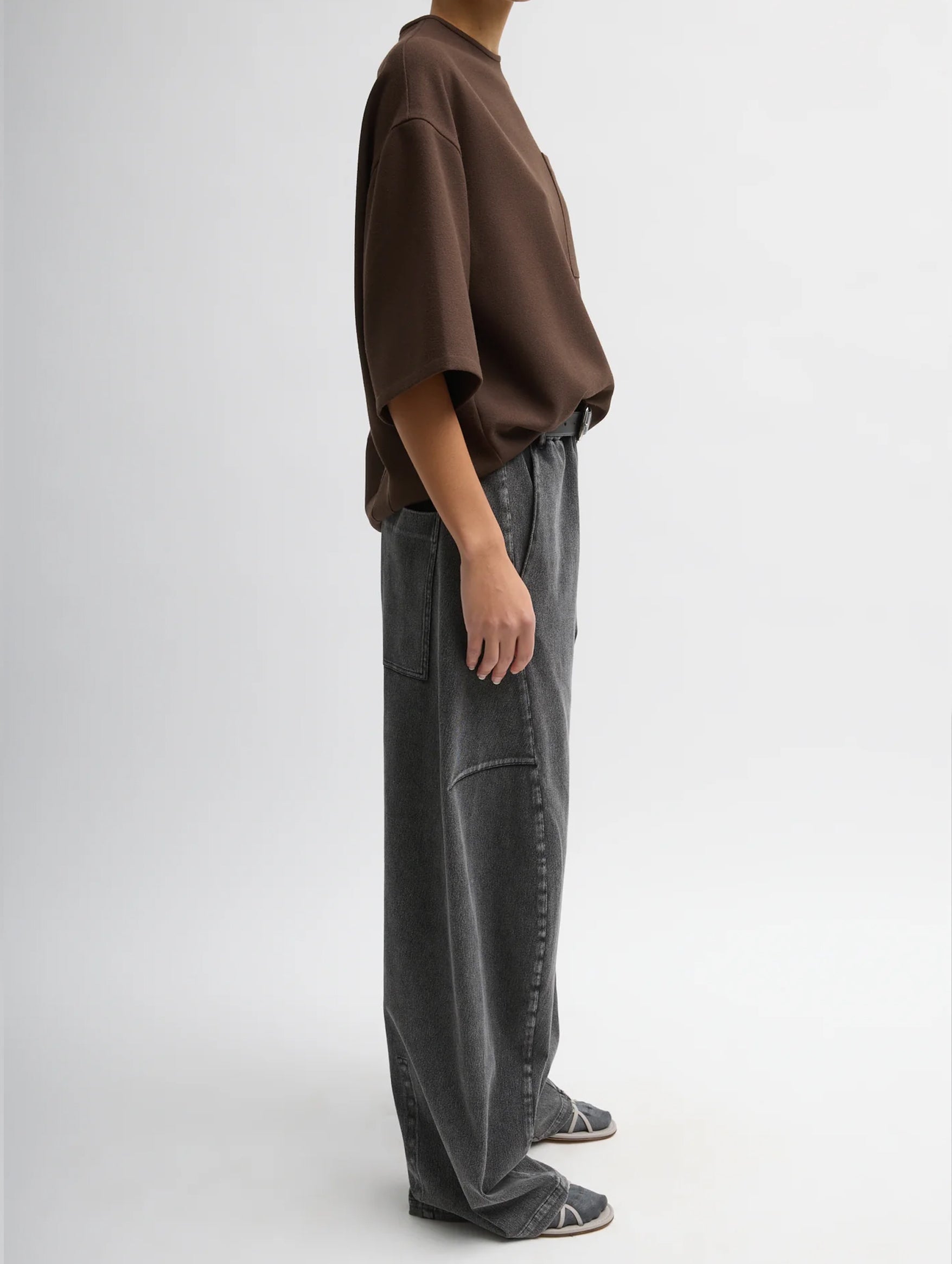 Stretch Denim Knit Regular Winslow Pant in Black