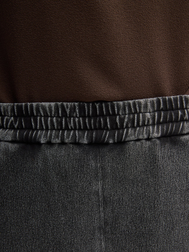 Stretch Denim Knit Regular Winslow Pant in Black