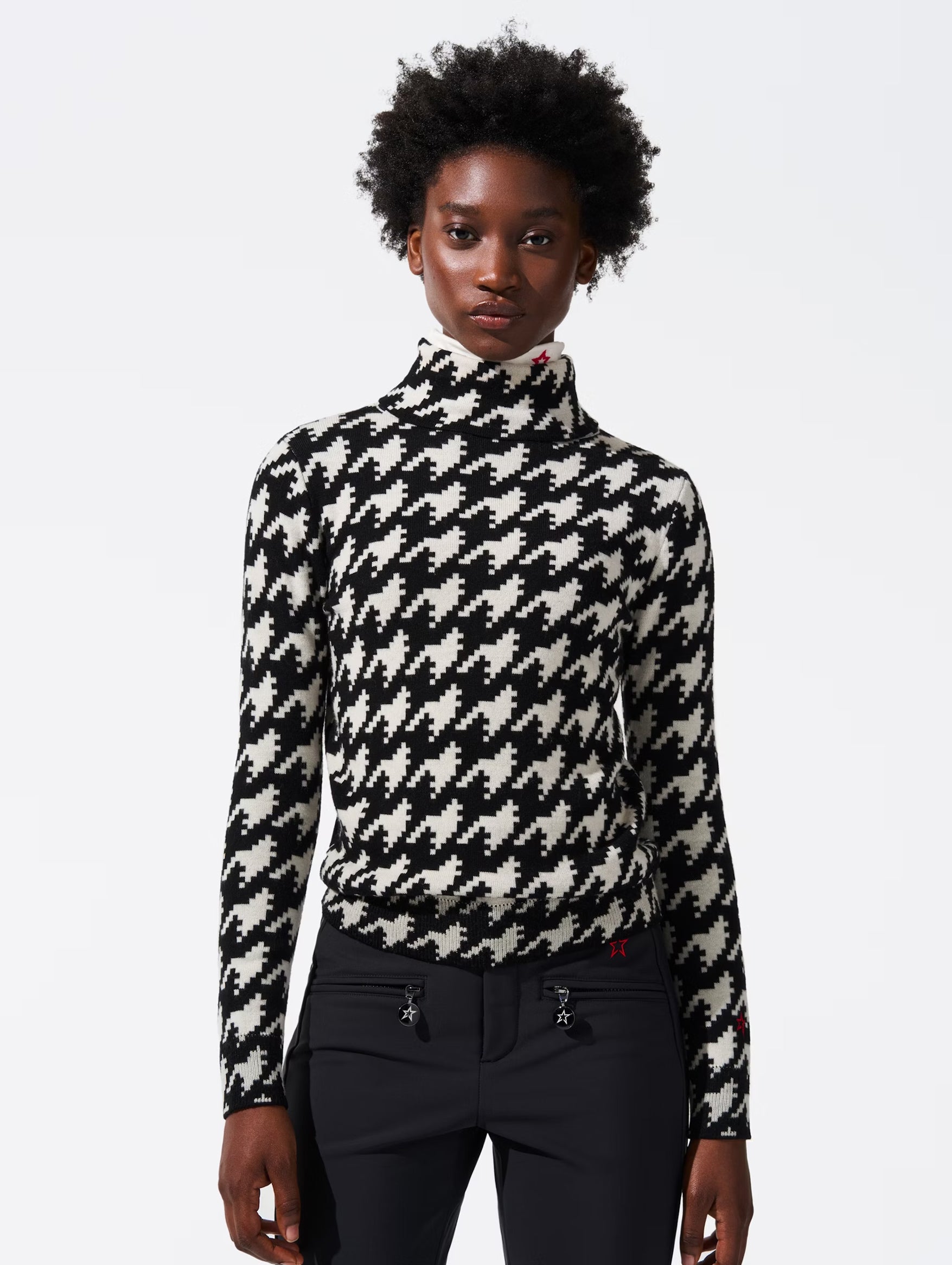 Turtle Neck Sweater in Houndstooth