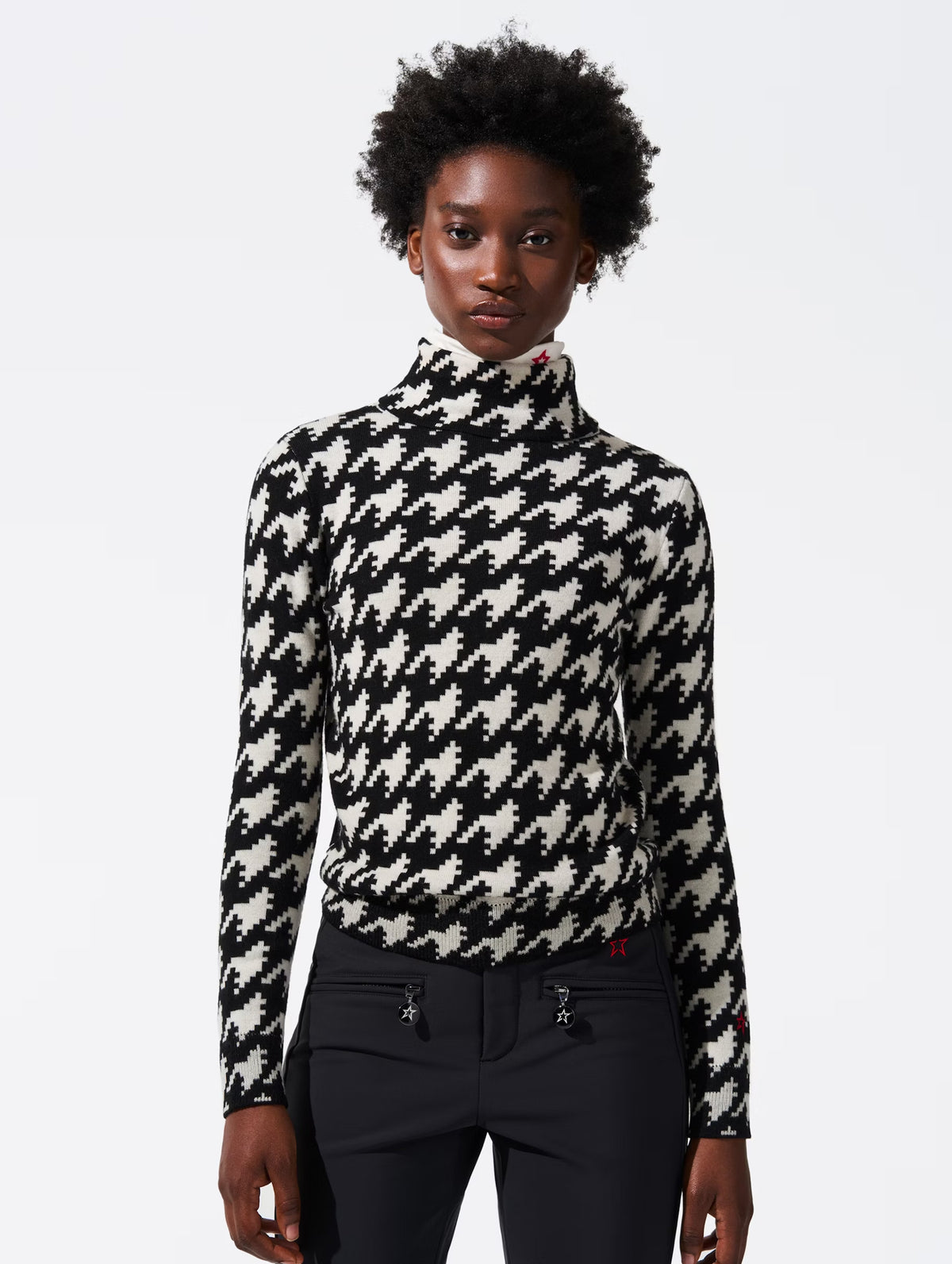 Turtle Neck Sweater in Houndstooth
