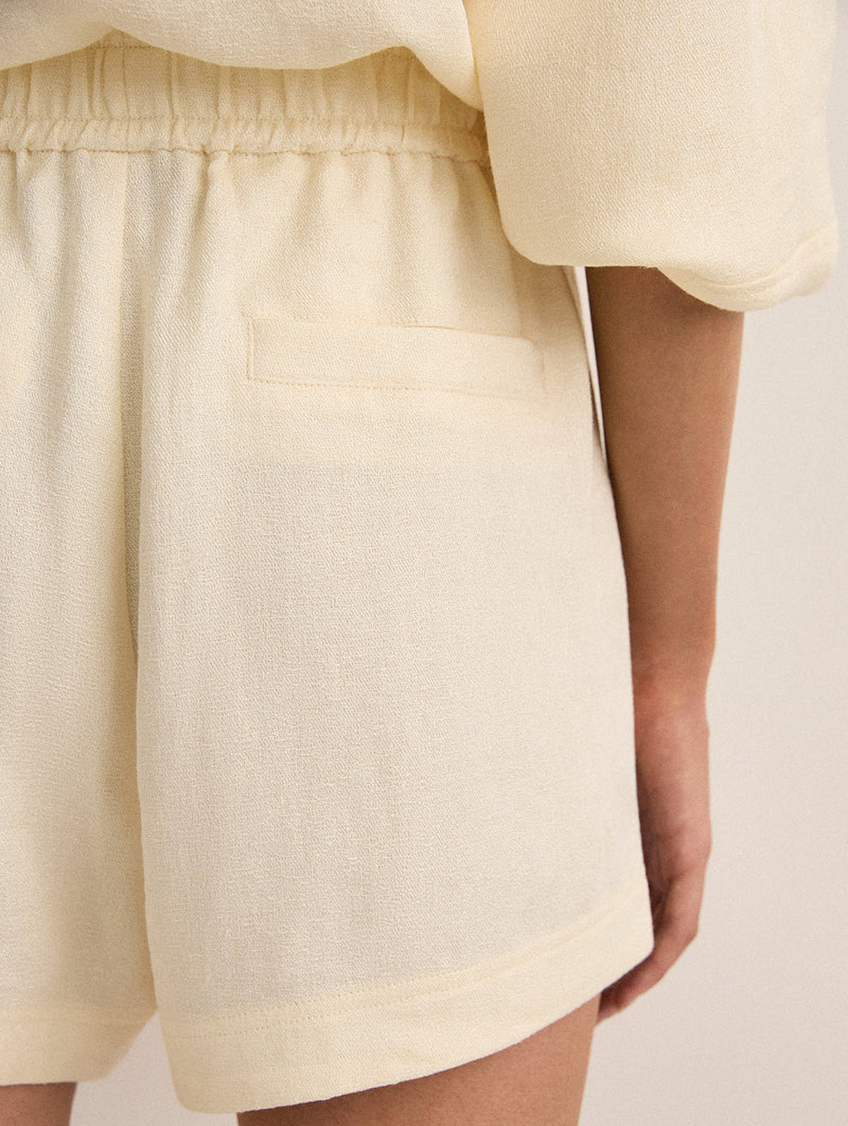 Liberty Short in Twilight Cream