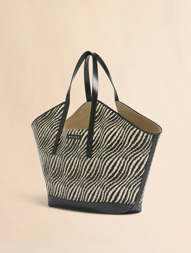 Black Raffia Effect Waves Tote Bag in Black