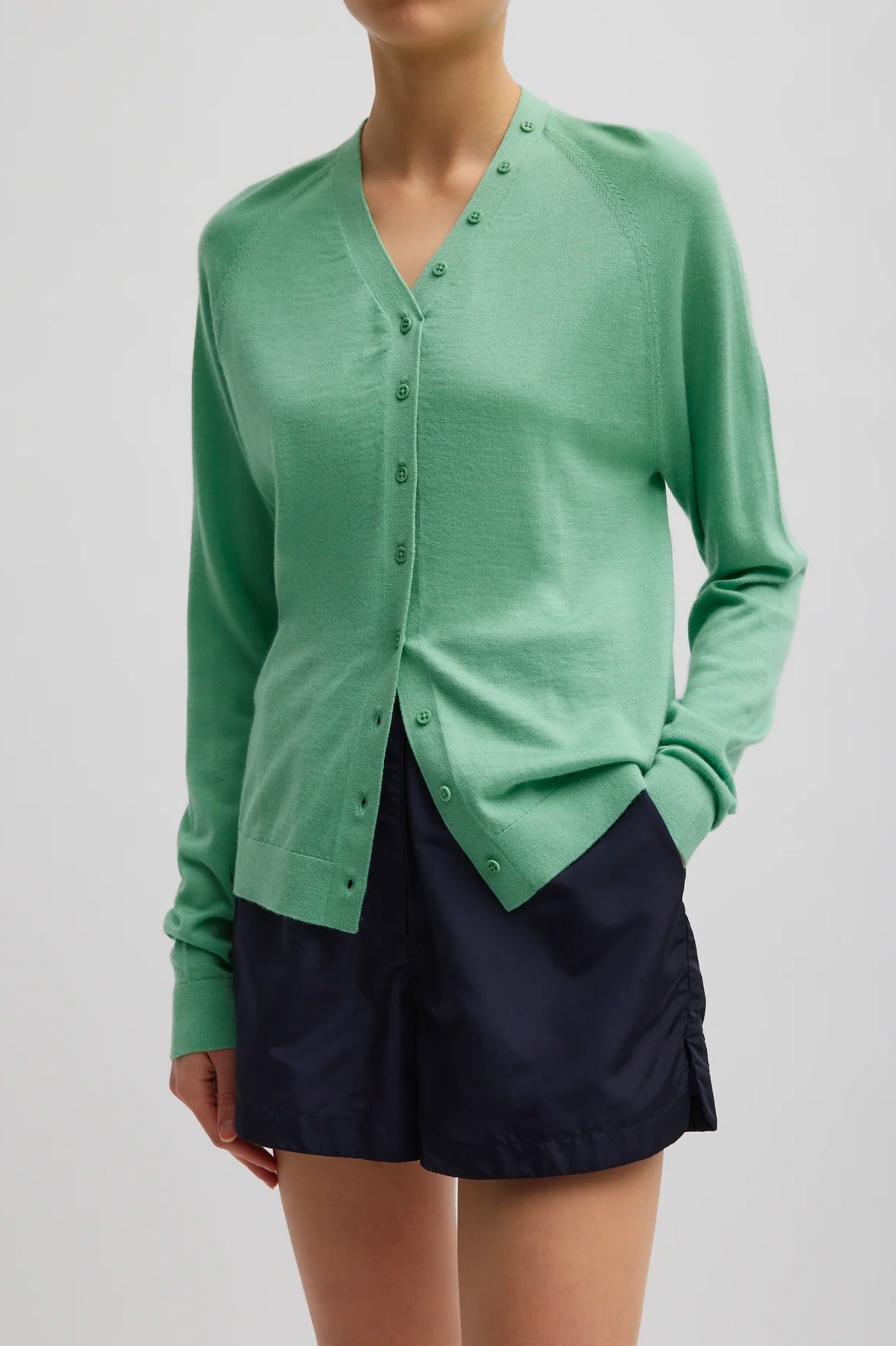 Cashmere Silk Blend Slim Cardigan in Green Tea