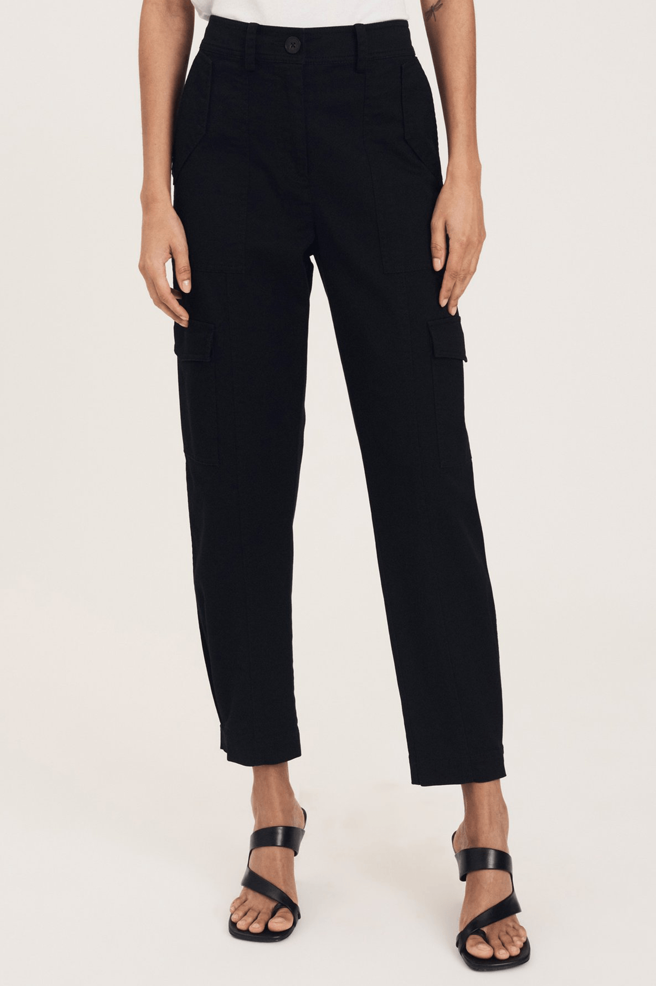 Elian Utility Pant in Black