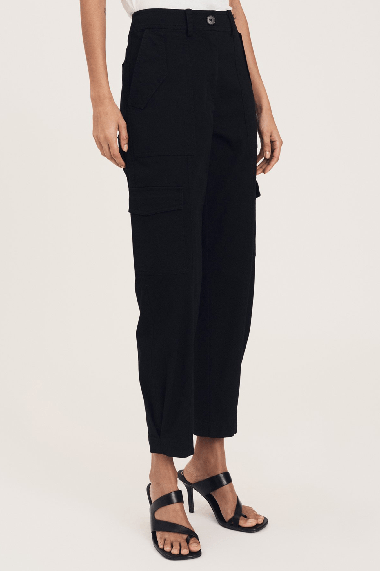 Elian Utility Pant in Black